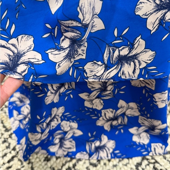 Floral Blue Wrap Dress - Picture 4 of 6